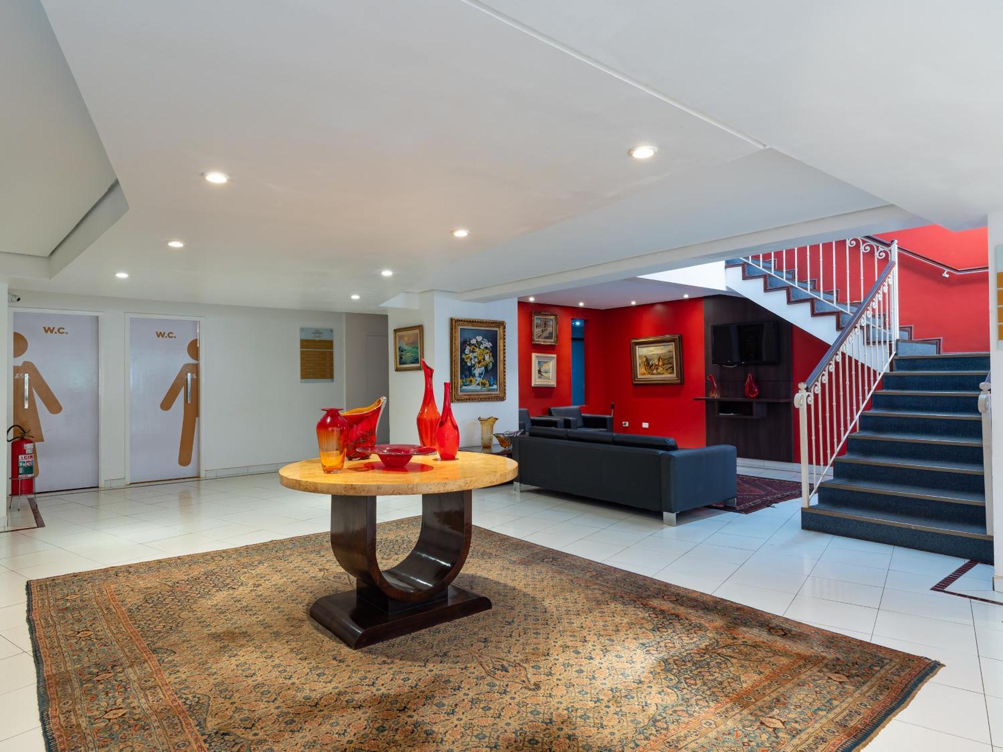 Carlton Suites ลิเมรา ภายนอก รูปภาพ