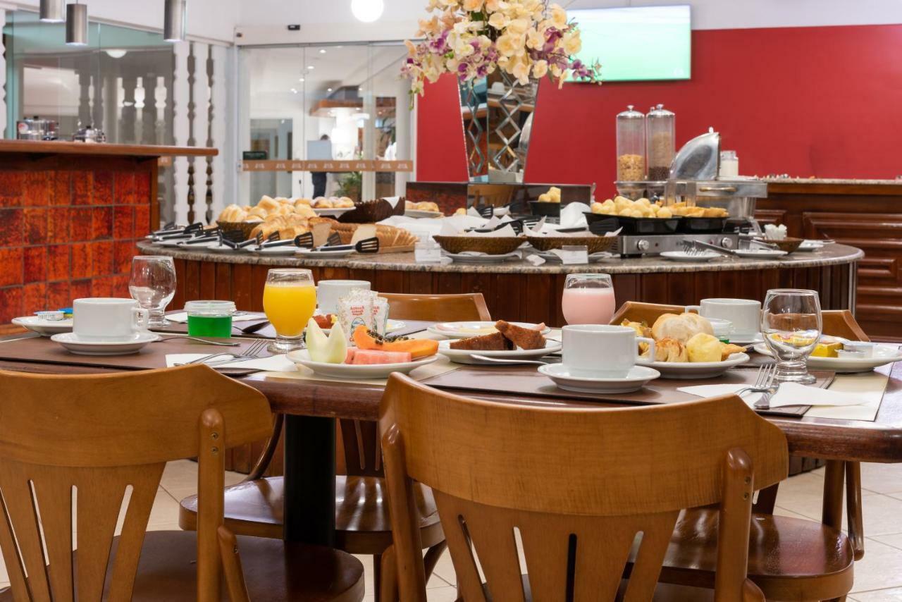 Carlton Suites ลิเมรา ภายนอก รูปภาพ